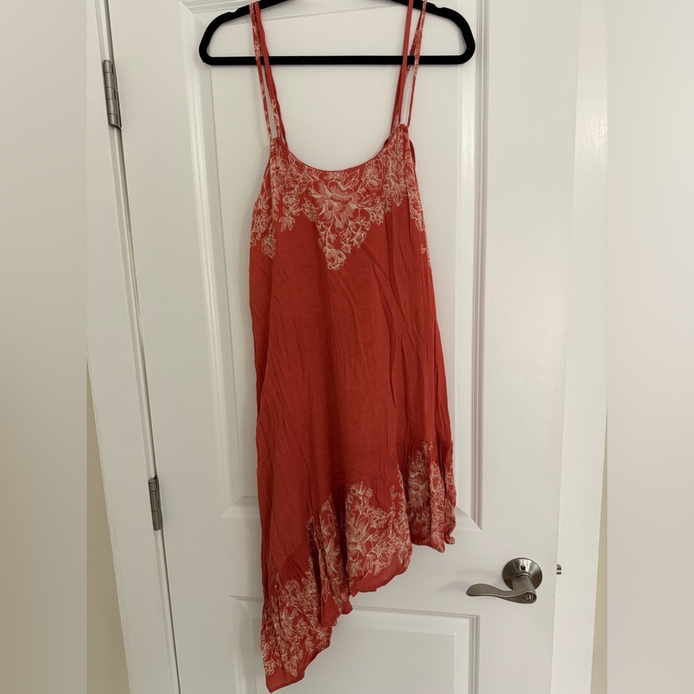 O’NEILL asymmetrical hem size medium dress in coral
